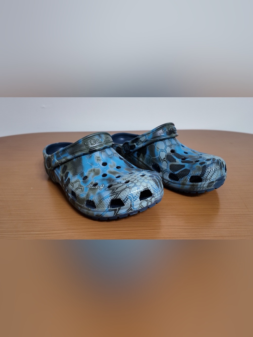 Crocs Classic Kryptek Neptune Camo Lined Clog Men's 5 Women’s 7 Blue